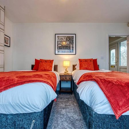 Dudley-5 Beds-Contractors-Parking-Long Stay! Exterior foto