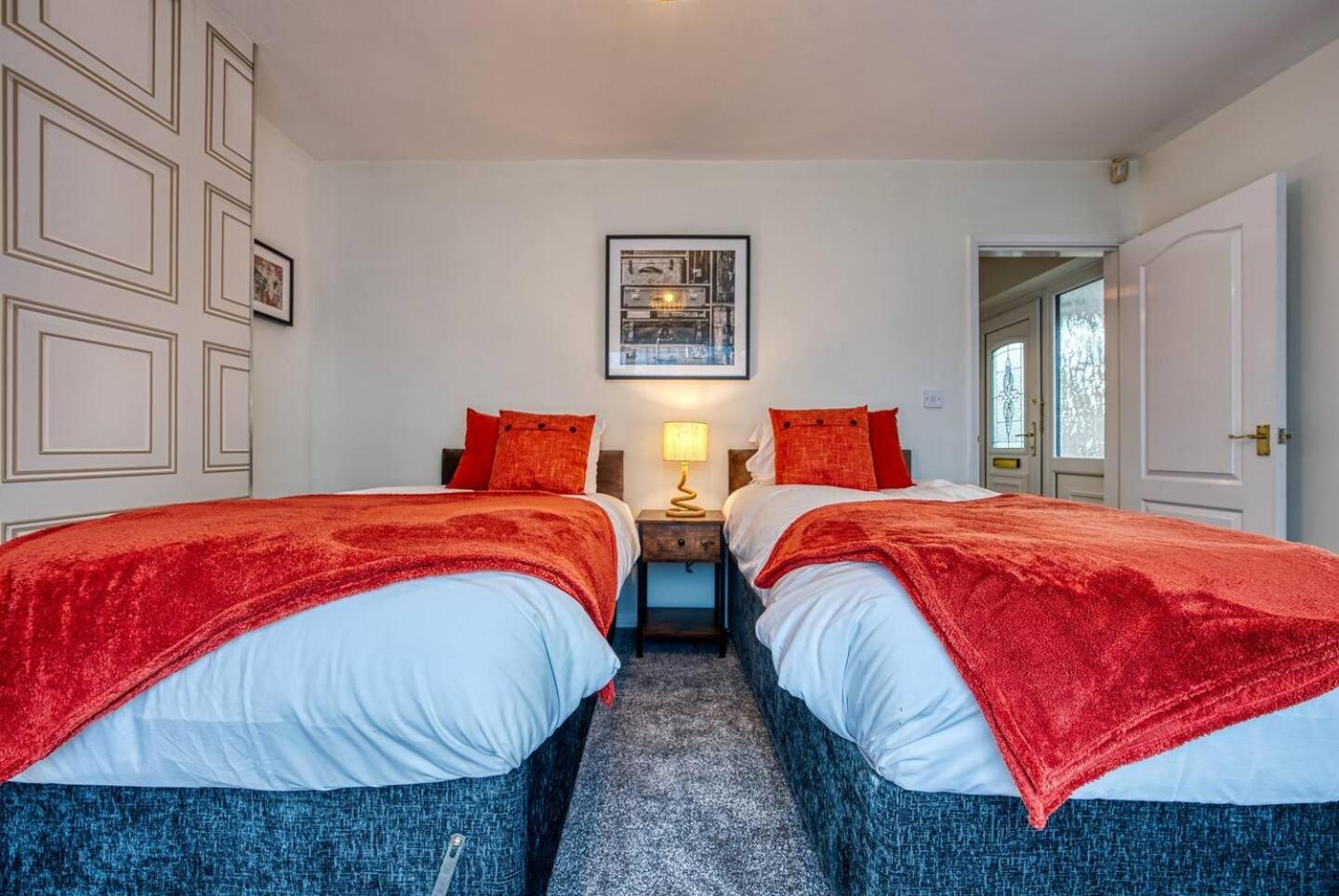 Dudley-5 Beds-Contractors-Parking-Long Stay! Exterior foto
